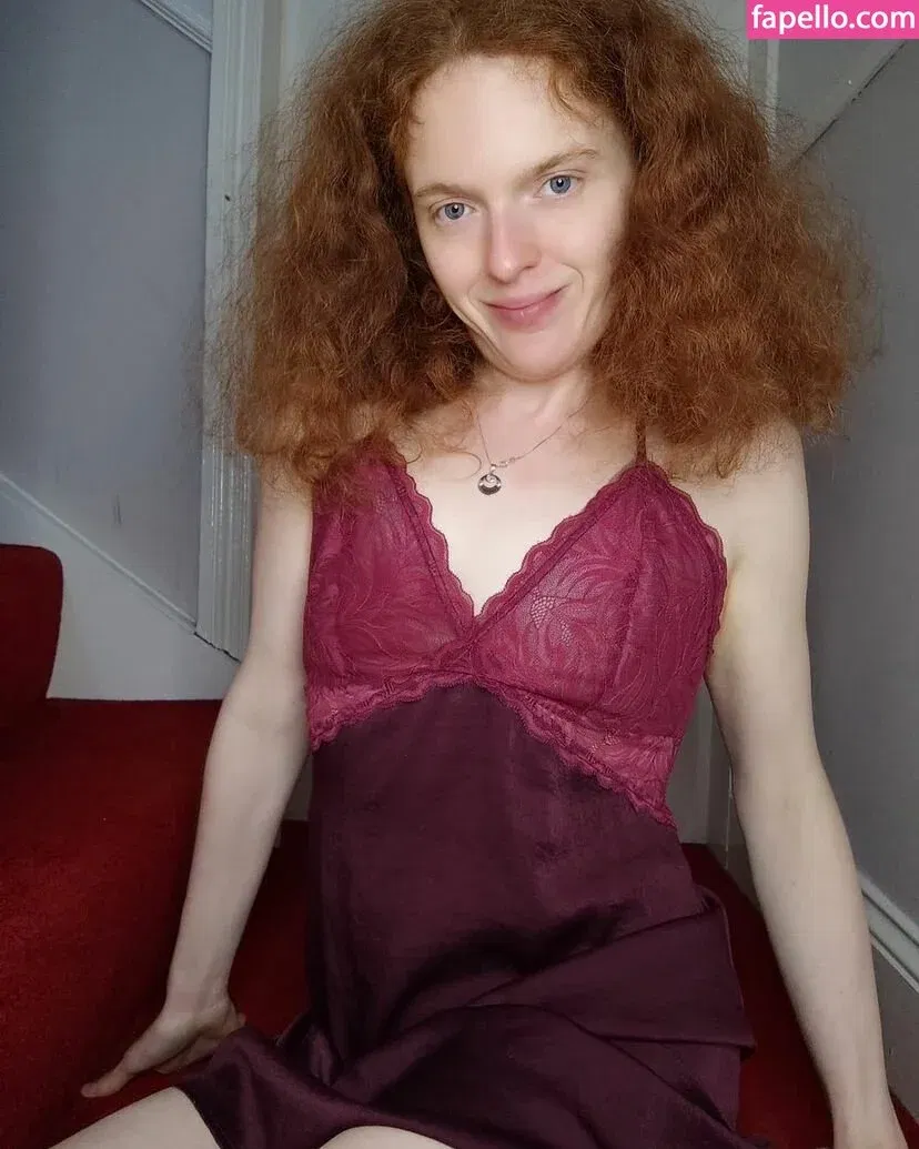 Kinky Ginger Onlyfans Photo Gallery 