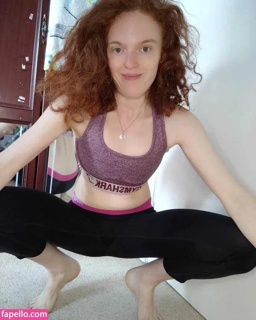 Kinky Ginger Onlyfans Photo Gallery 