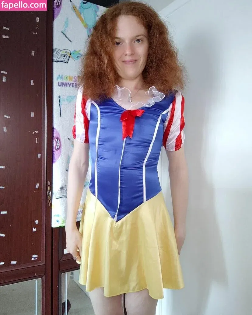 Kinky Ginger Onlyfans Photo Gallery 