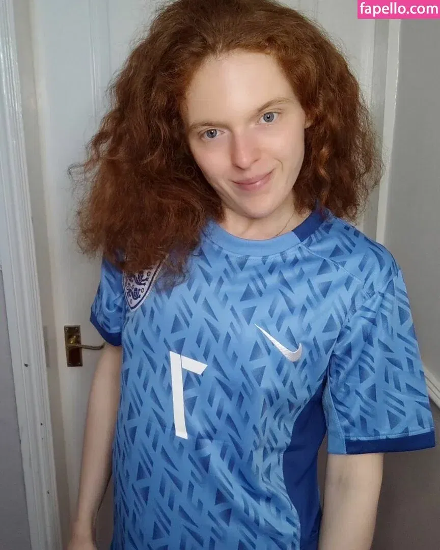 Kinky Ginger Onlyfans Photo Gallery 