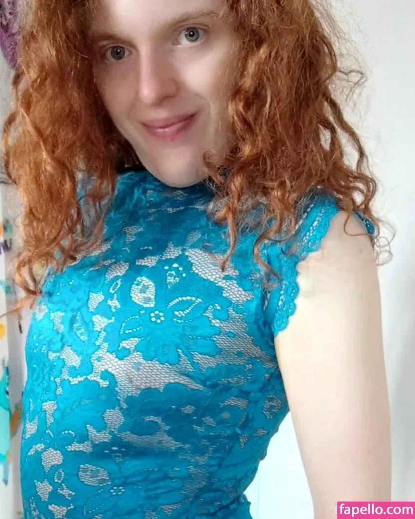Kinky Ginger Onlyfans Photo Gallery 