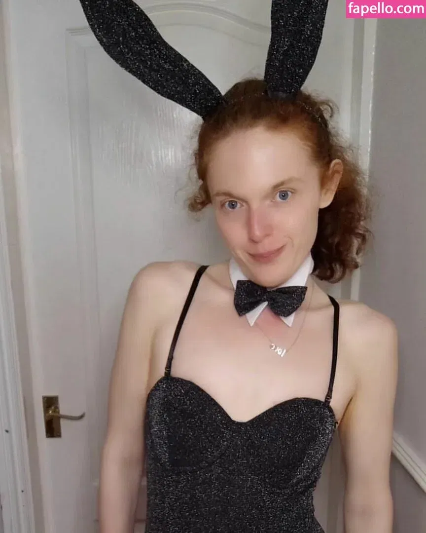 Kinky Ginger Onlyfans Photo Gallery 