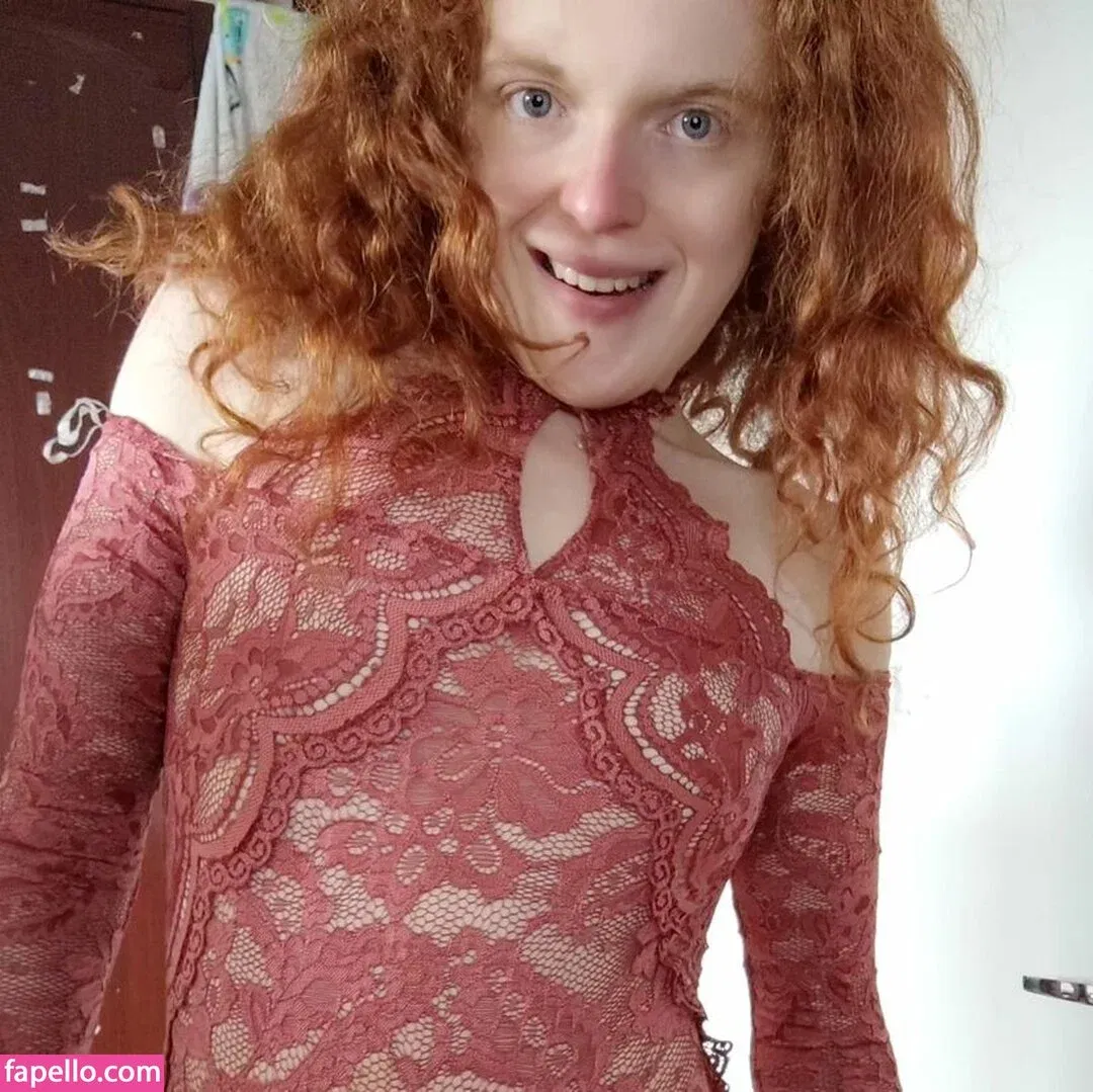 Kinky Ginger Onlyfans Photo Gallery 