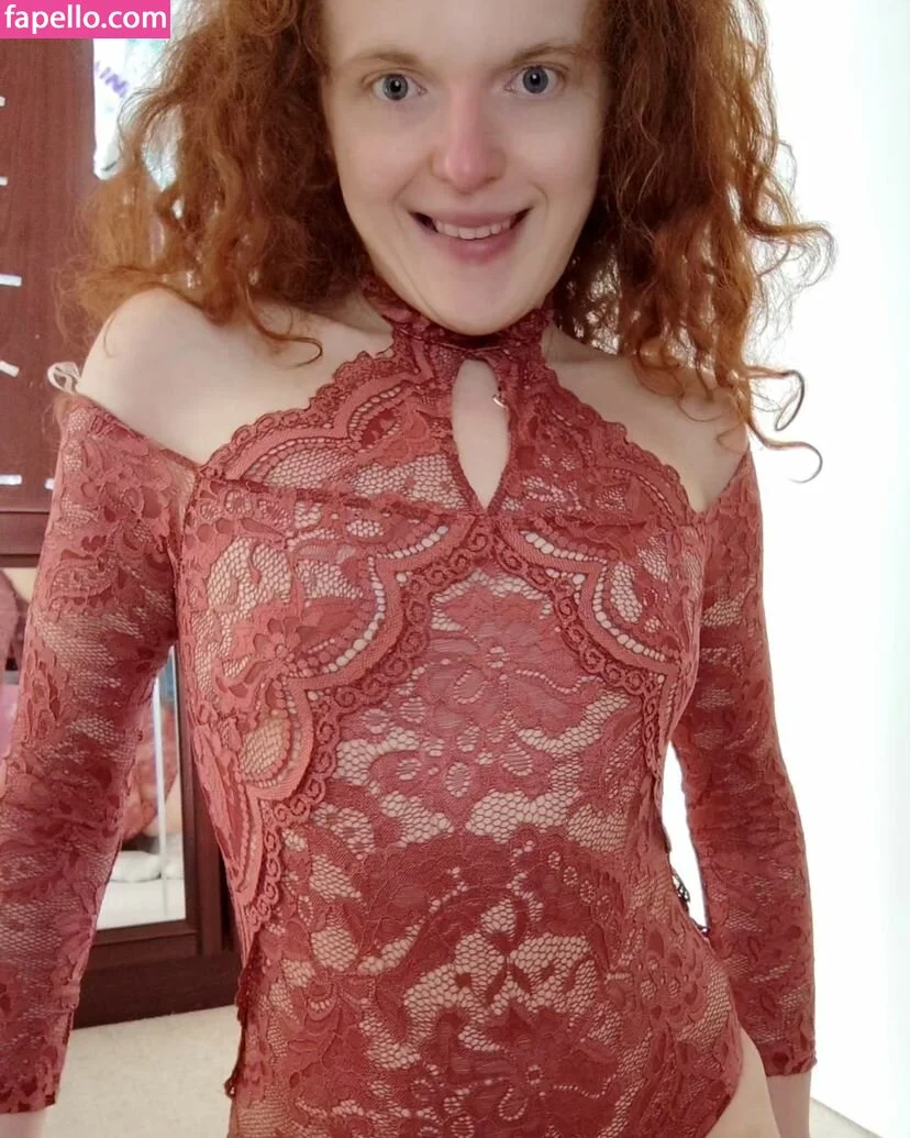 Kinky Ginger Onlyfans Photo Gallery 