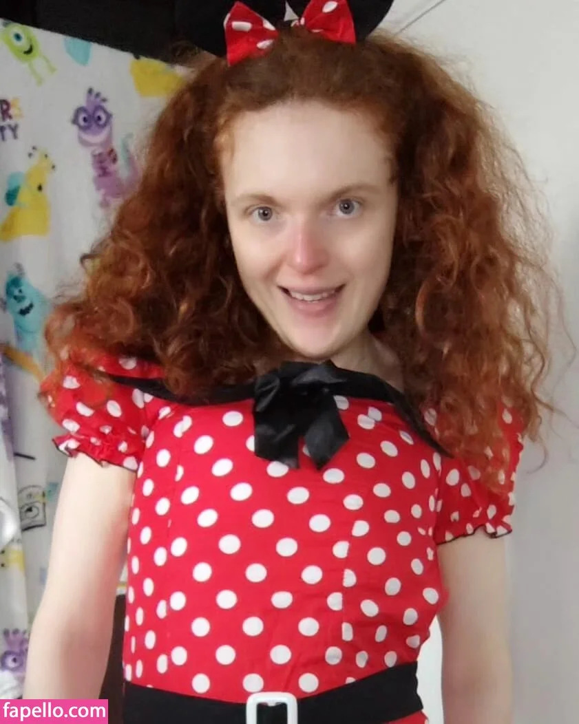 Kinky Ginger Onlyfans Photo Gallery 