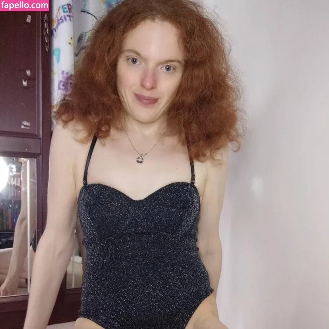 Kinky Ginger Onlyfans Photo Gallery 