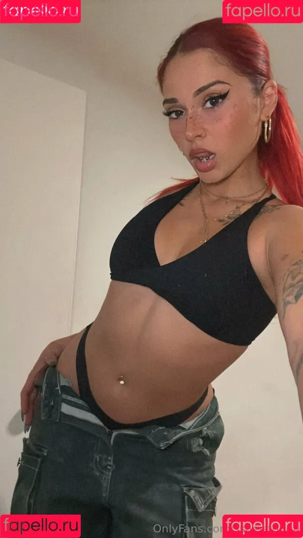ssheistoriaa Onlyfans Photo Gallery 