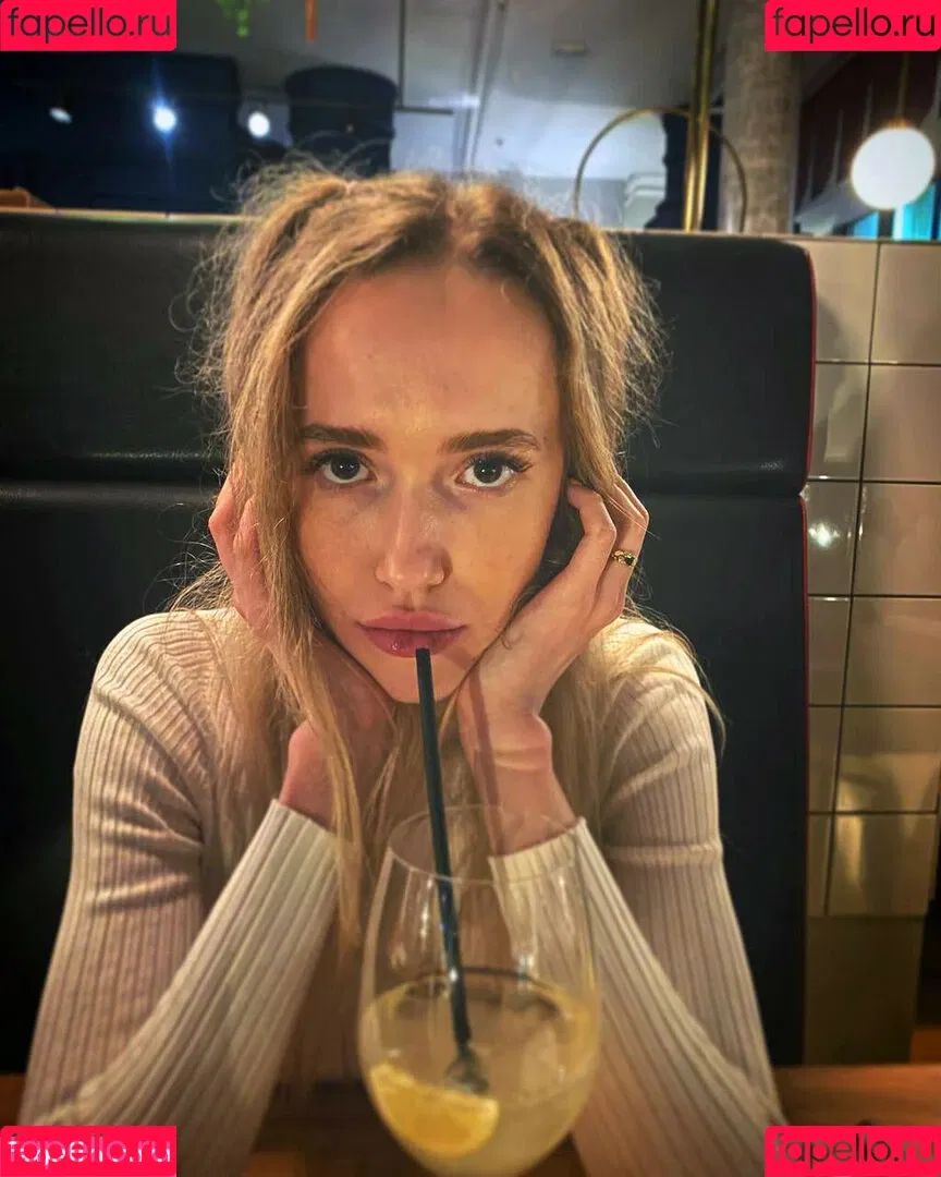 Lolly_Bella_ Onlyfans Photo Gallery 