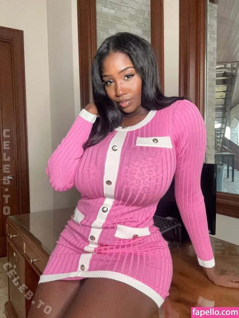 Ellie The Empress Onlyfans Photo Gallery 