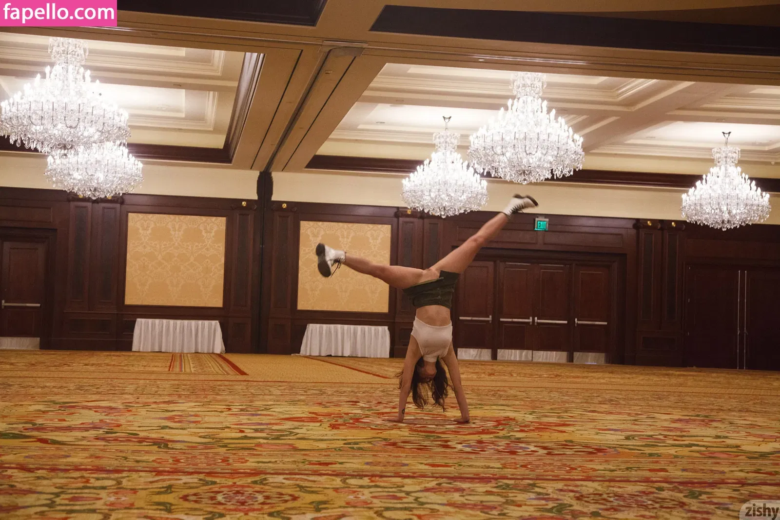 rayleewillow Onlyfans Photo Gallery 