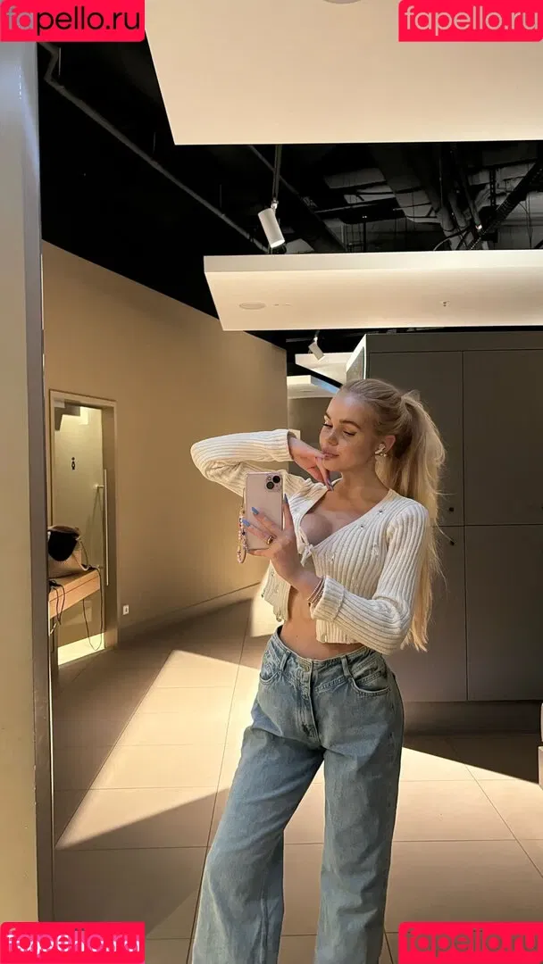 Carla Wiedbrauk Onlyfans Photo Gallery 