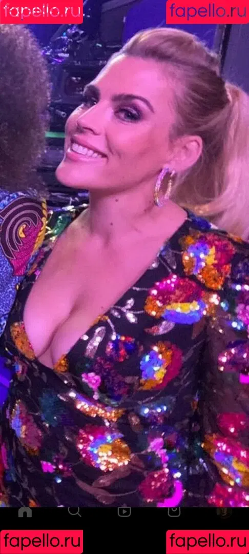 Busy Phillips Onlyfans Photo Gallery 