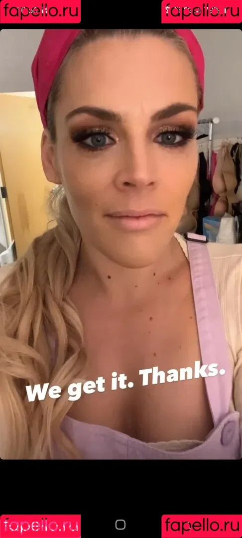 Busy Phillips Onlyfans Photo Gallery 