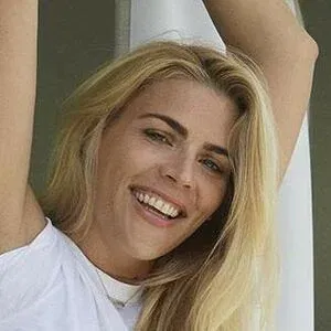 Busy Phillips Onlyfans Photo Gallery 