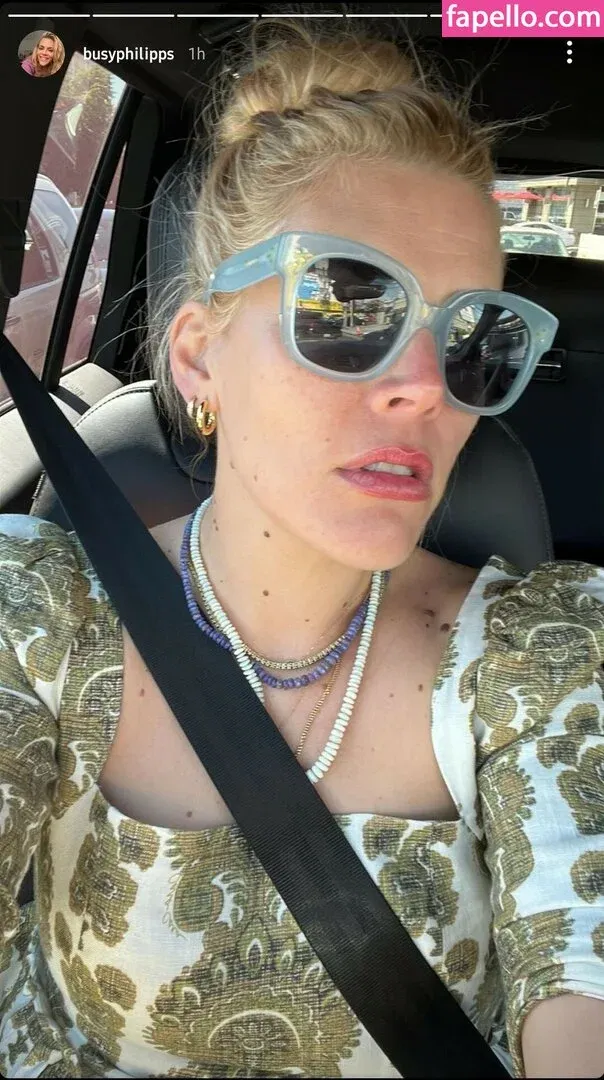 Busy Phillips Onlyfans Photo Gallery 