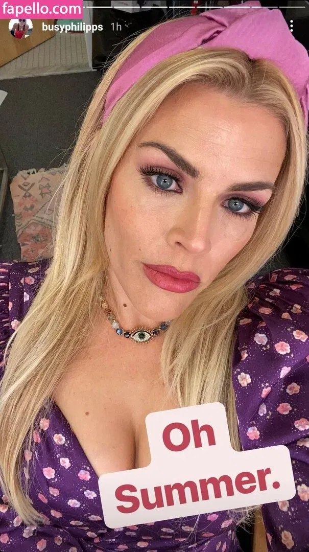 Busy Phillips Onlyfans Photo Gallery 