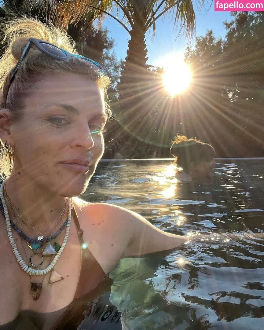 Busy Phillips Onlyfans Photo Gallery 