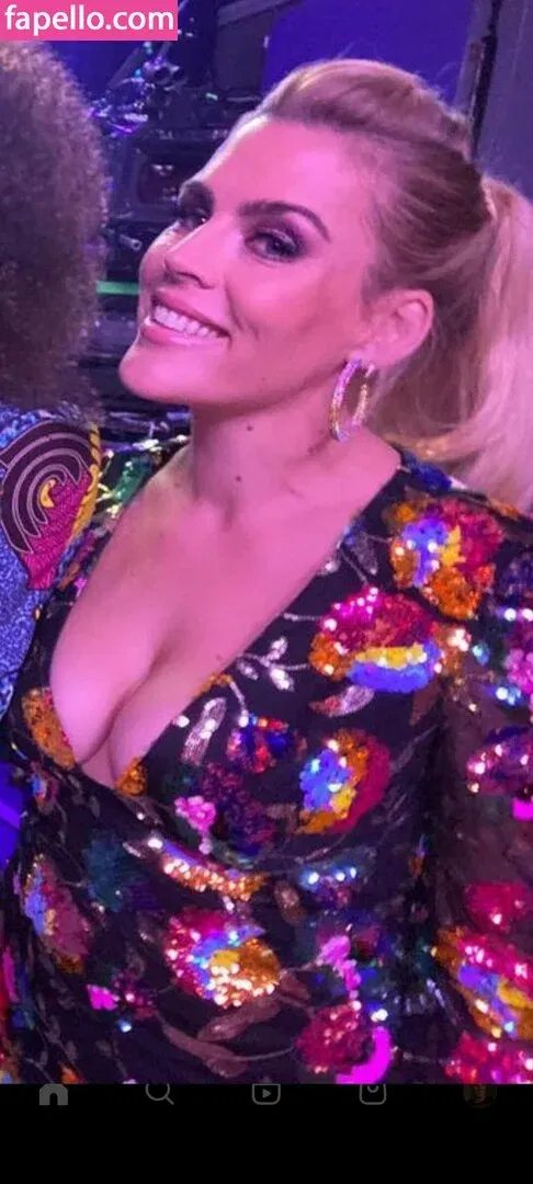 Busy Phillips Onlyfans Photo Gallery 