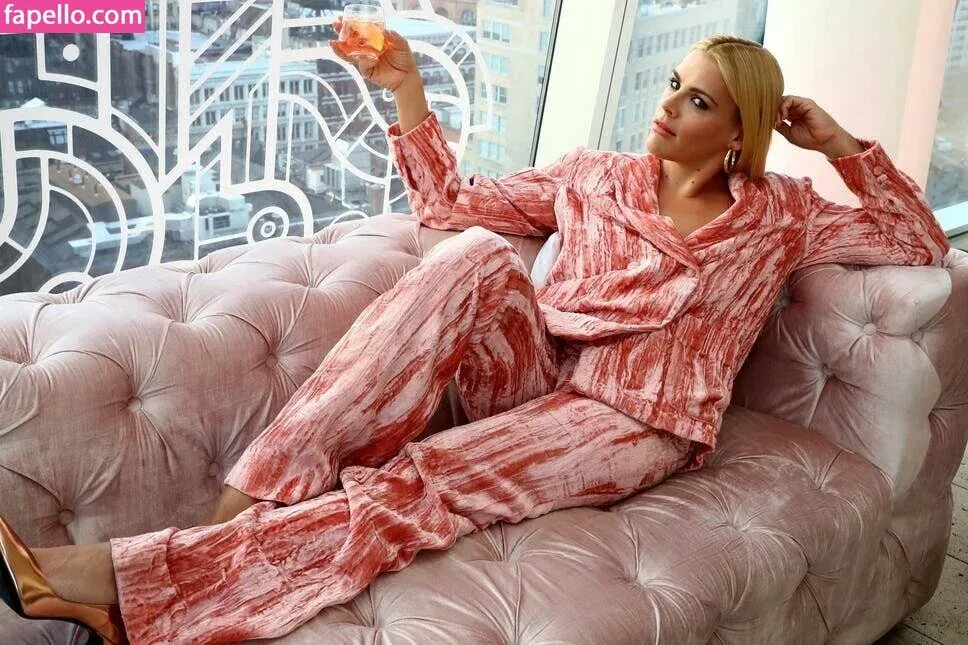 Busy Phillips Onlyfans Photo Gallery 