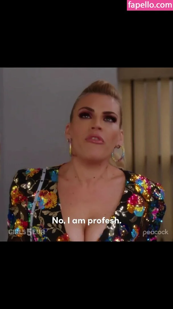 Busy Phillips Onlyfans Photo Gallery 