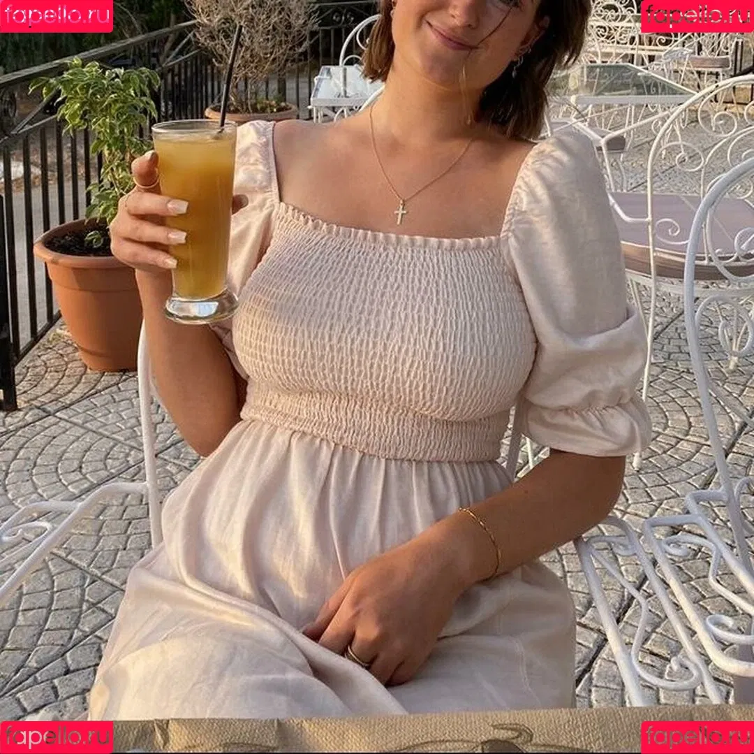 Regan Wiles Onlyfans Photo Gallery 