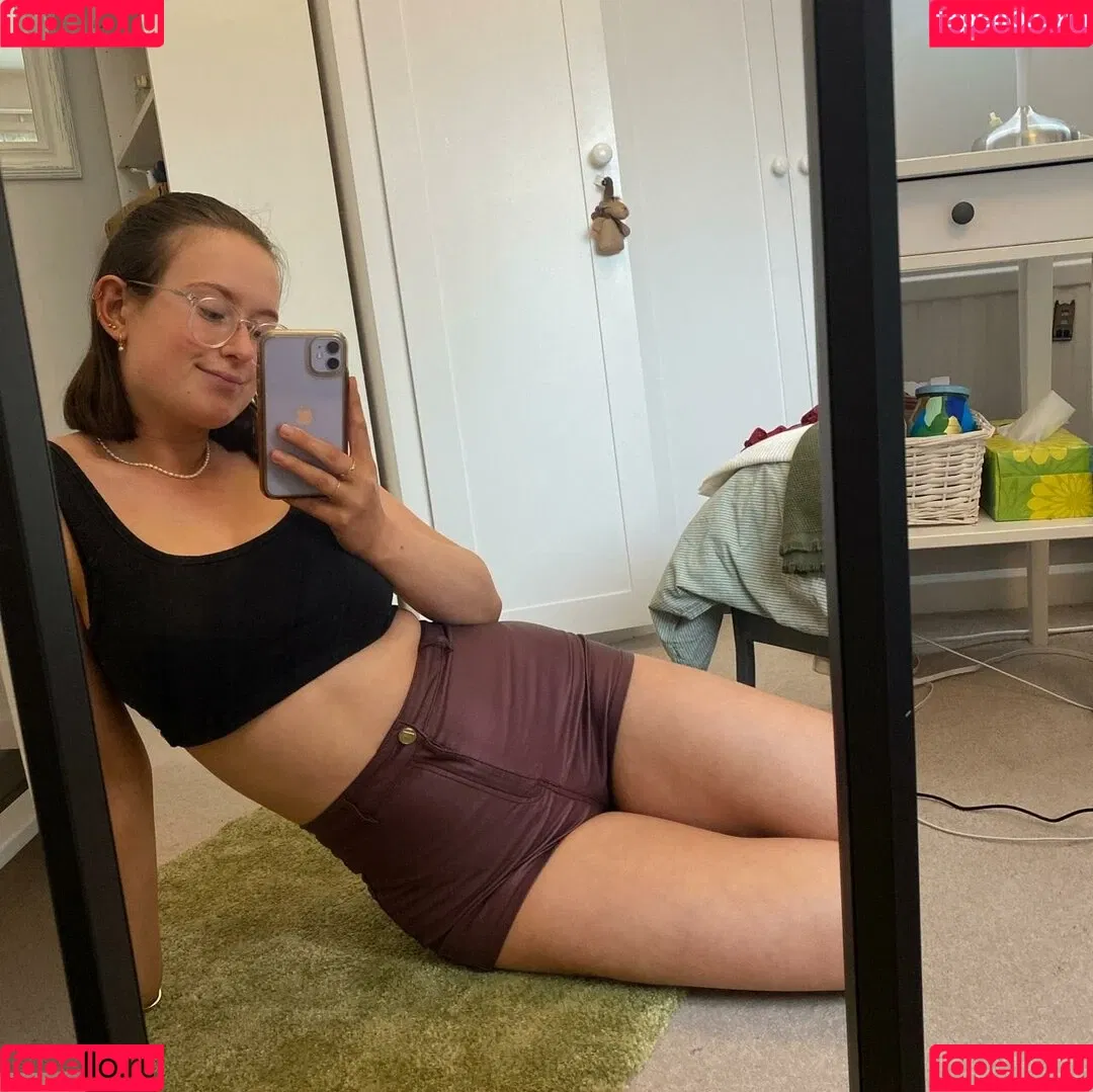 Regan Wiles Onlyfans Photo Gallery 