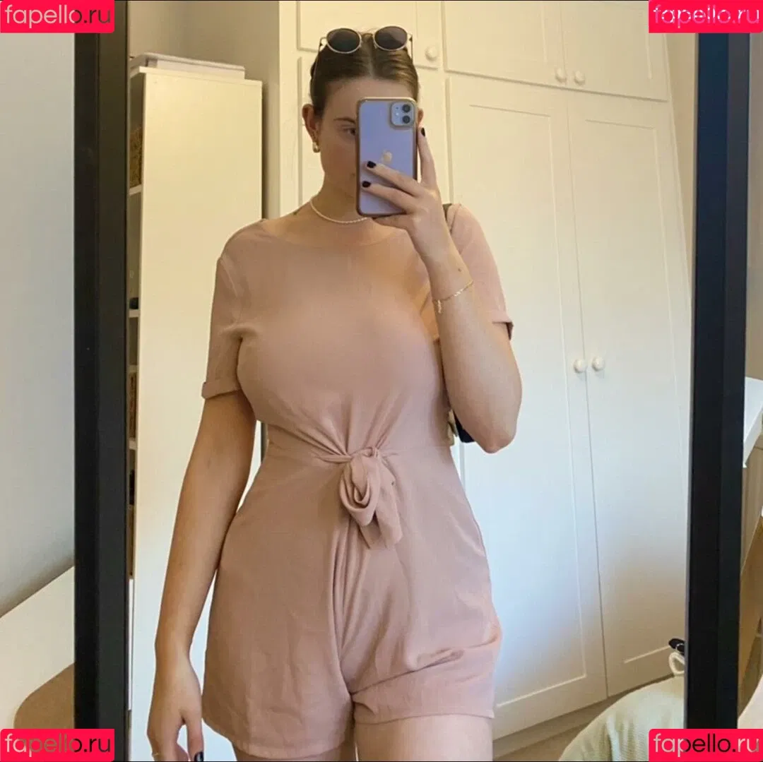 Regan Wiles Onlyfans Photo Gallery 