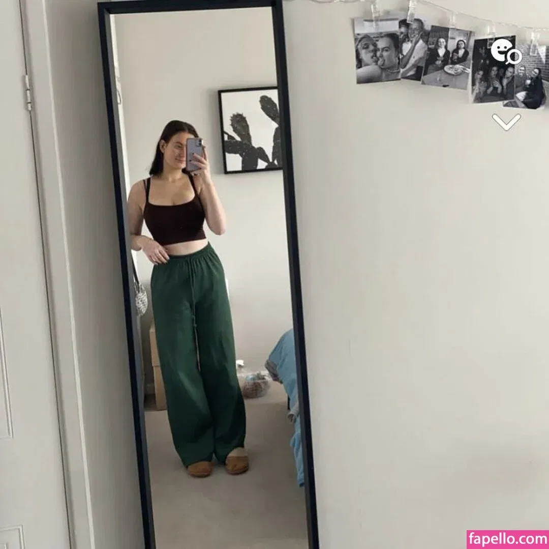 Regan Wiles Onlyfans Photo Gallery 