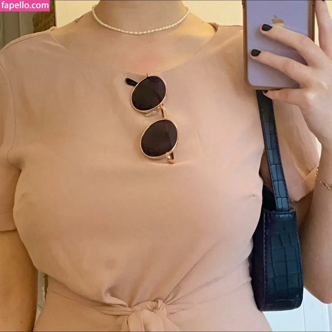 Regan Wiles Onlyfans Photo Gallery 