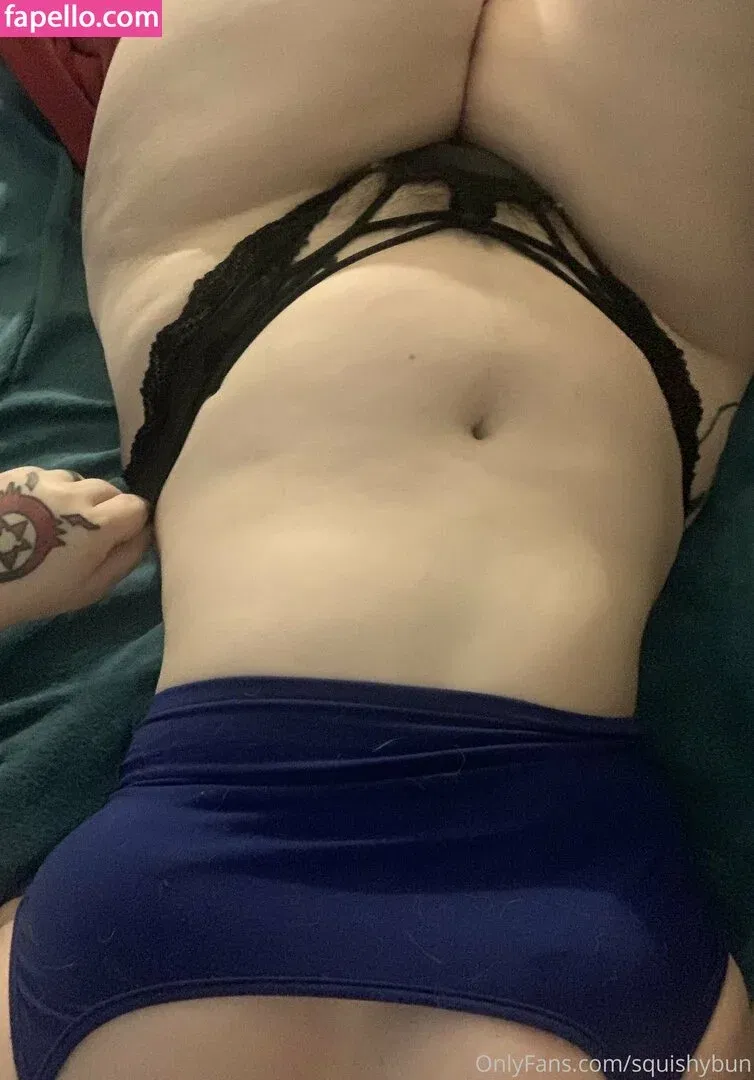 squishybunx Onlyfans Photo Gallery 