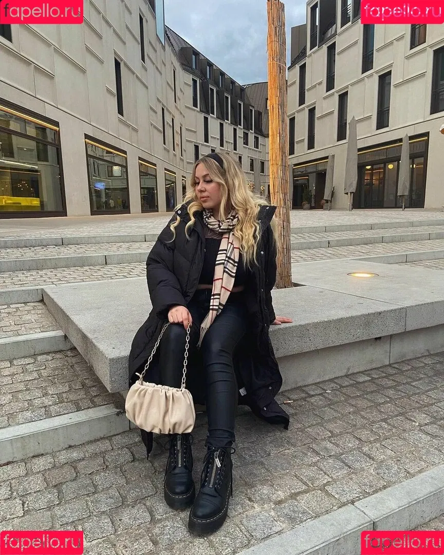 Stefanie Onlyfans Photo Gallery 