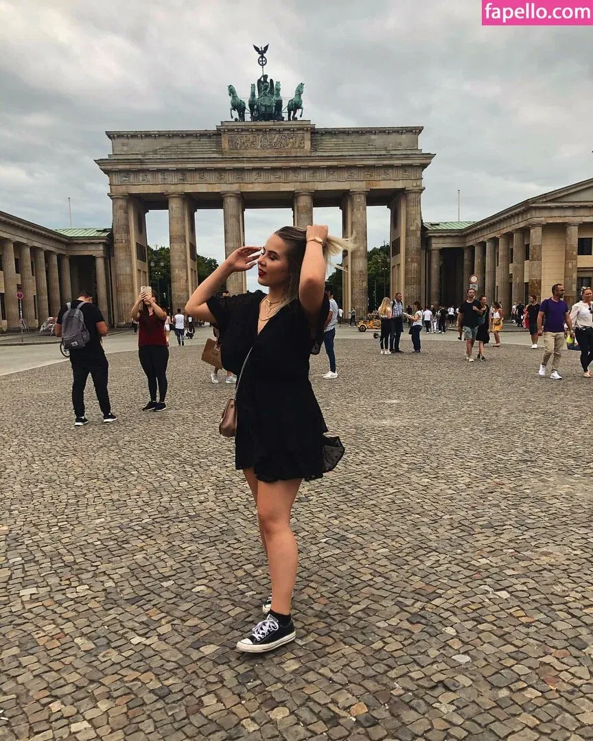 Stefanie Onlyfans Photo Gallery 