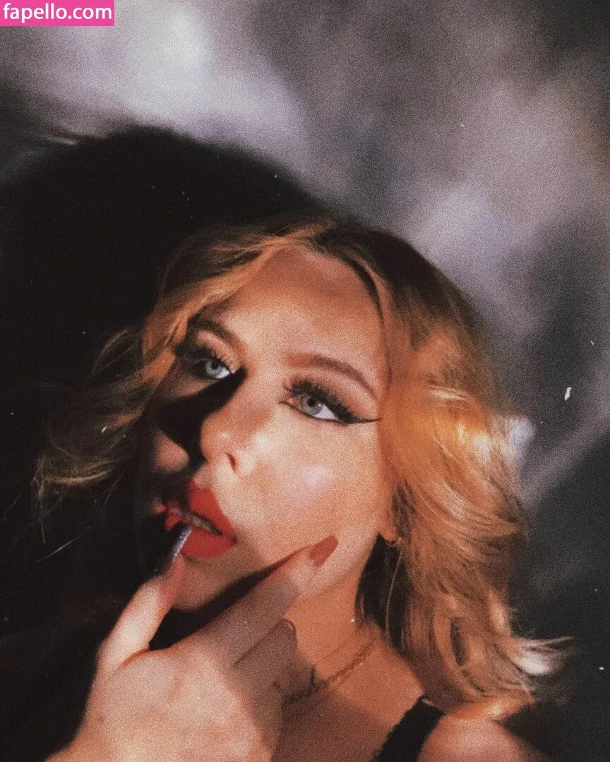 Stefanie Onlyfans Photo Gallery 