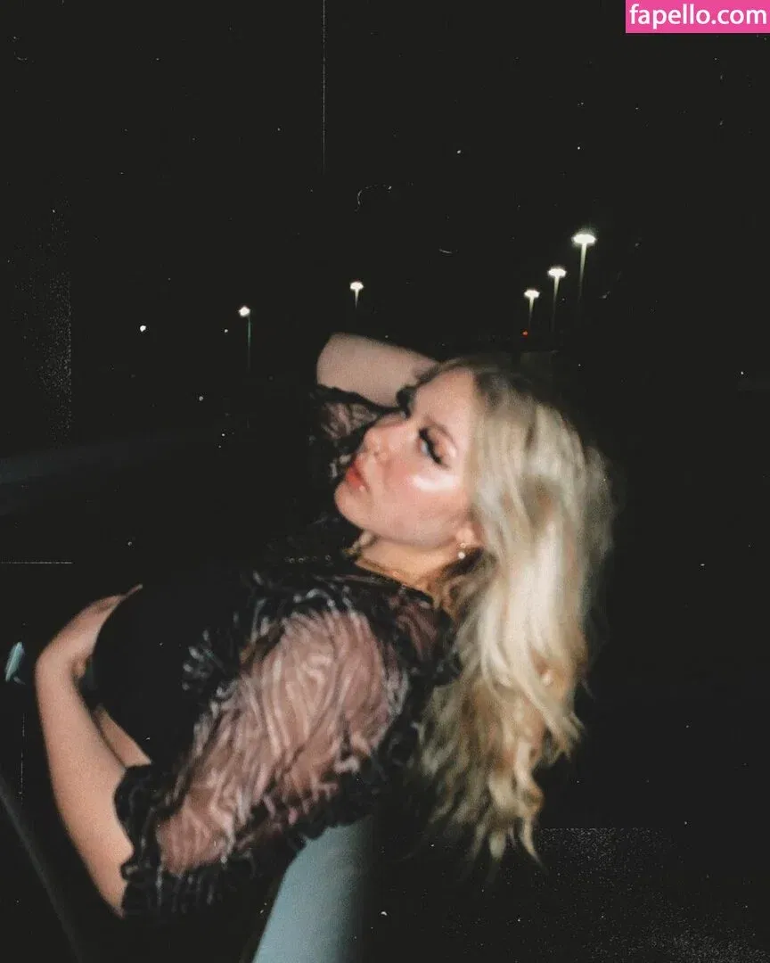 Stefanie Onlyfans Photo Gallery 