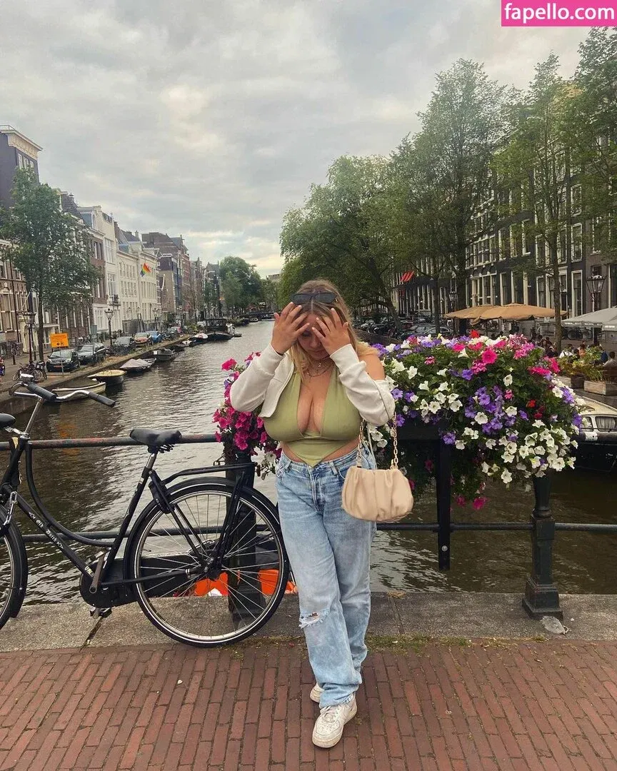 Stefanie Onlyfans Photo Gallery 