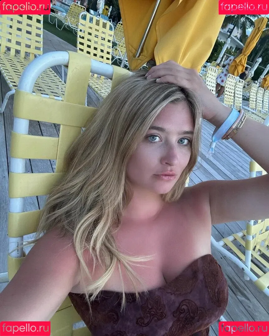 thecourtneynextdoor Onlyfans Photo Gallery 
