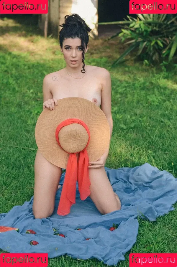 Amanda Maria Onlyfans Photo Gallery 