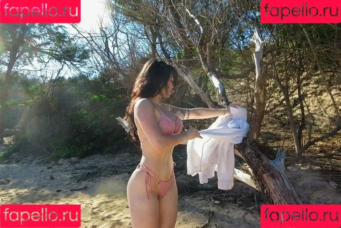 Michelle Yee Onlyfans Photo Gallery 