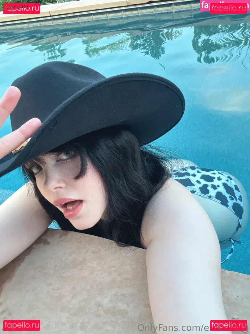 Emfox.png Onlyfans Photo Gallery 