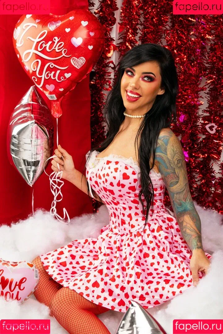 Alex Zedra Onlyfans Photo Gallery 