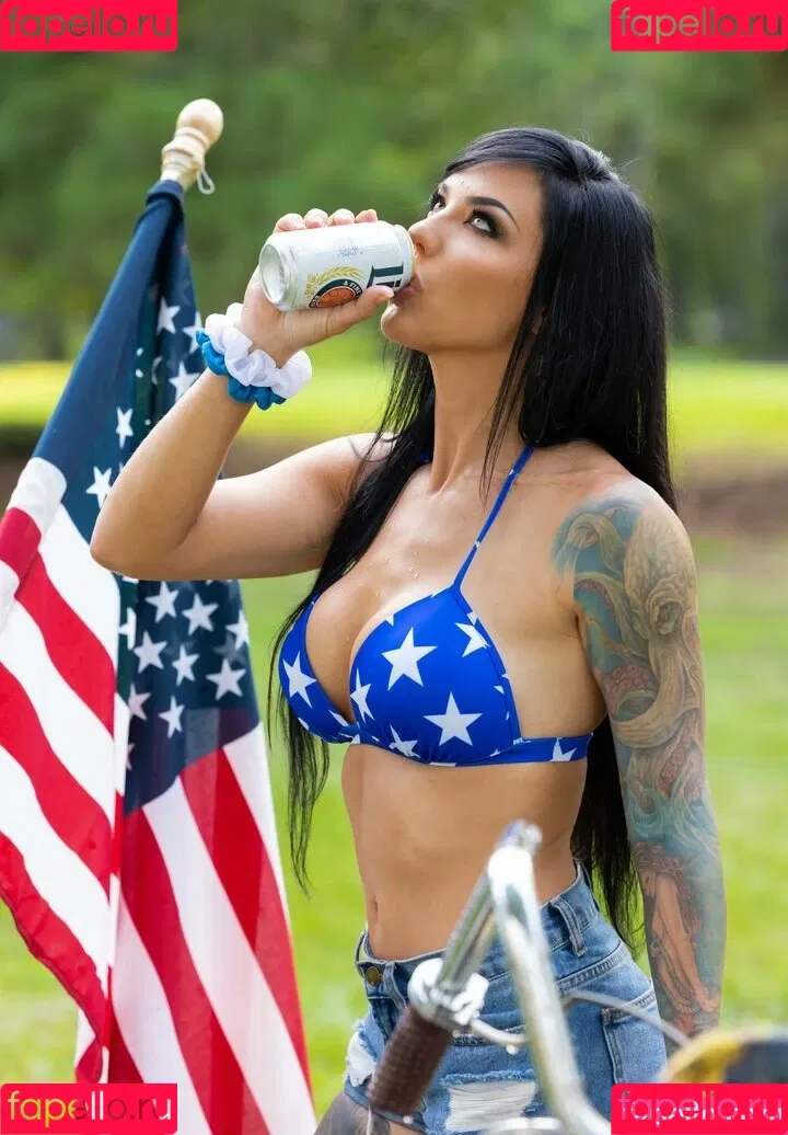 Alex Zedra Onlyfans Photo Gallery 