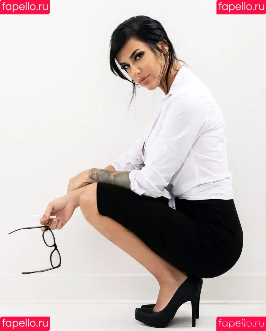 Alex Zedra Onlyfans Photo Gallery 