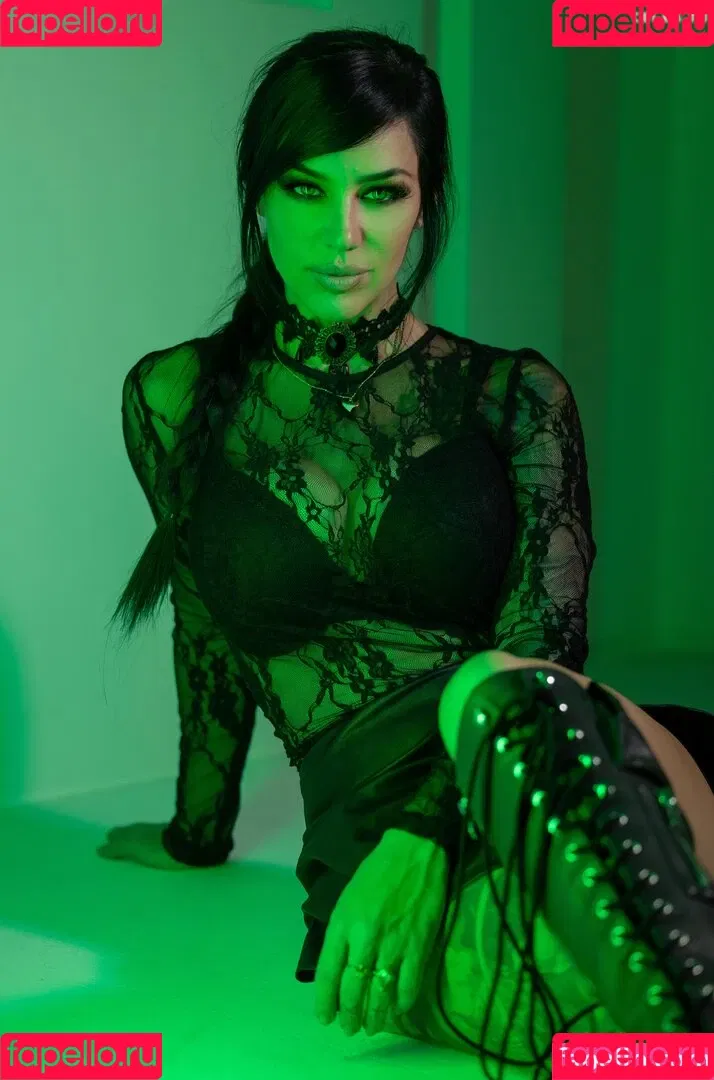 Alex Zedra Onlyfans Photo Gallery 