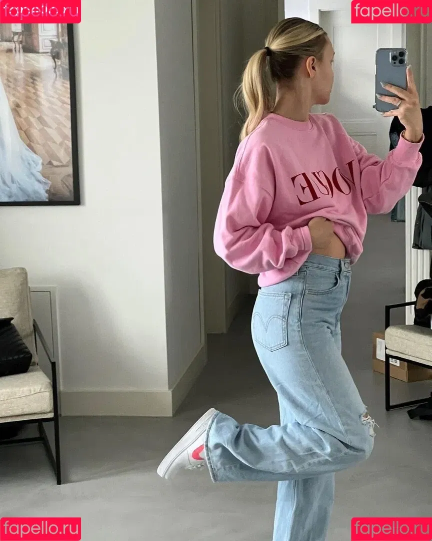 Dagi Bee Onlyfans Photo Gallery 
