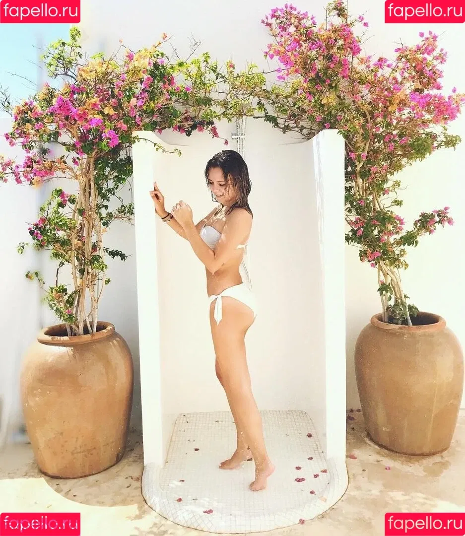 Dagi Bee Onlyfans Photo Gallery 