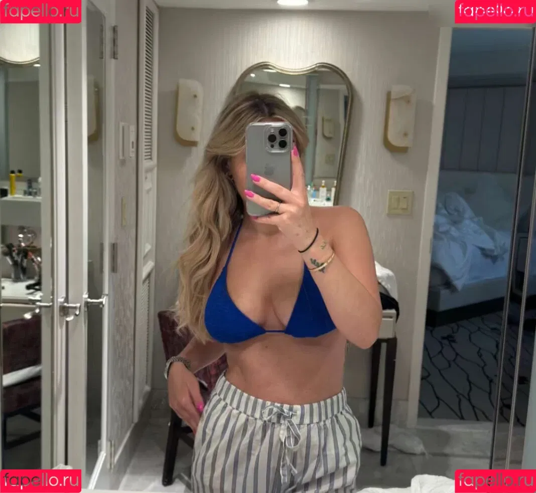 Dagi Bee Onlyfans Photo Gallery 