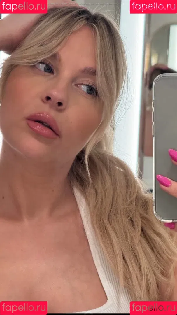 Dagi Bee Onlyfans Photo Gallery 