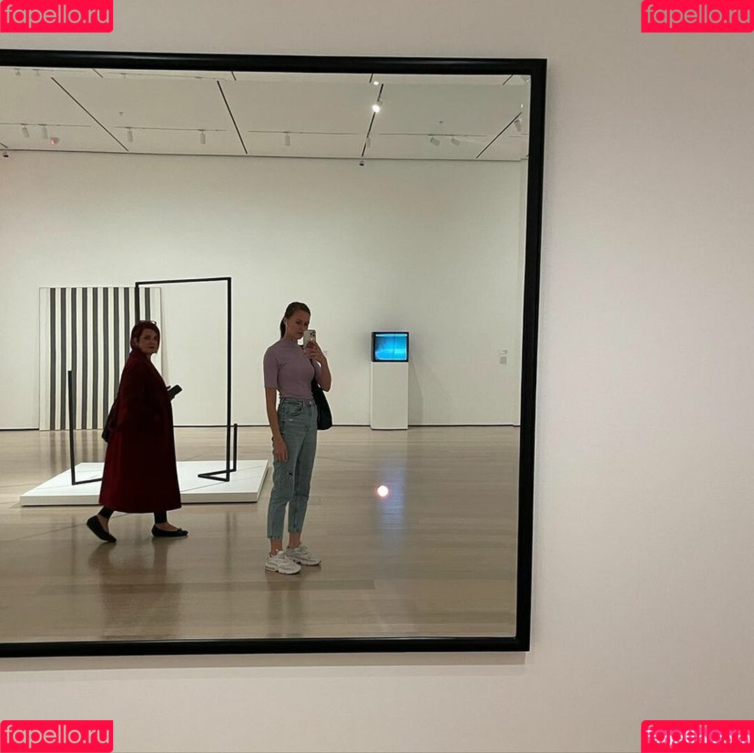 Stacy Cruz Onlyfans Photo Gallery 