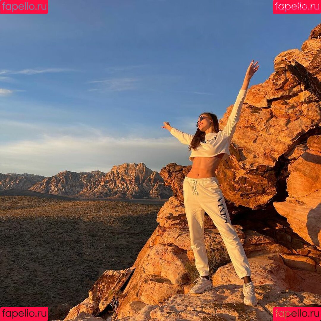 Stacy Cruz Onlyfans Photo Gallery 