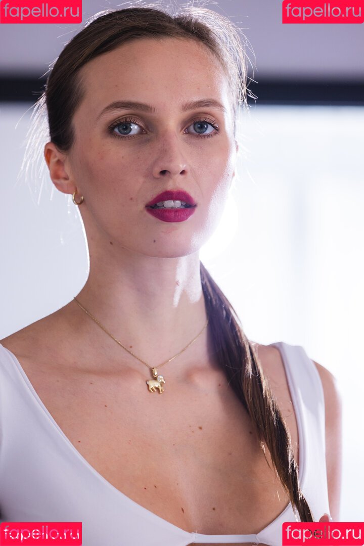 Stacy Cruz Onlyfans Photo Gallery 